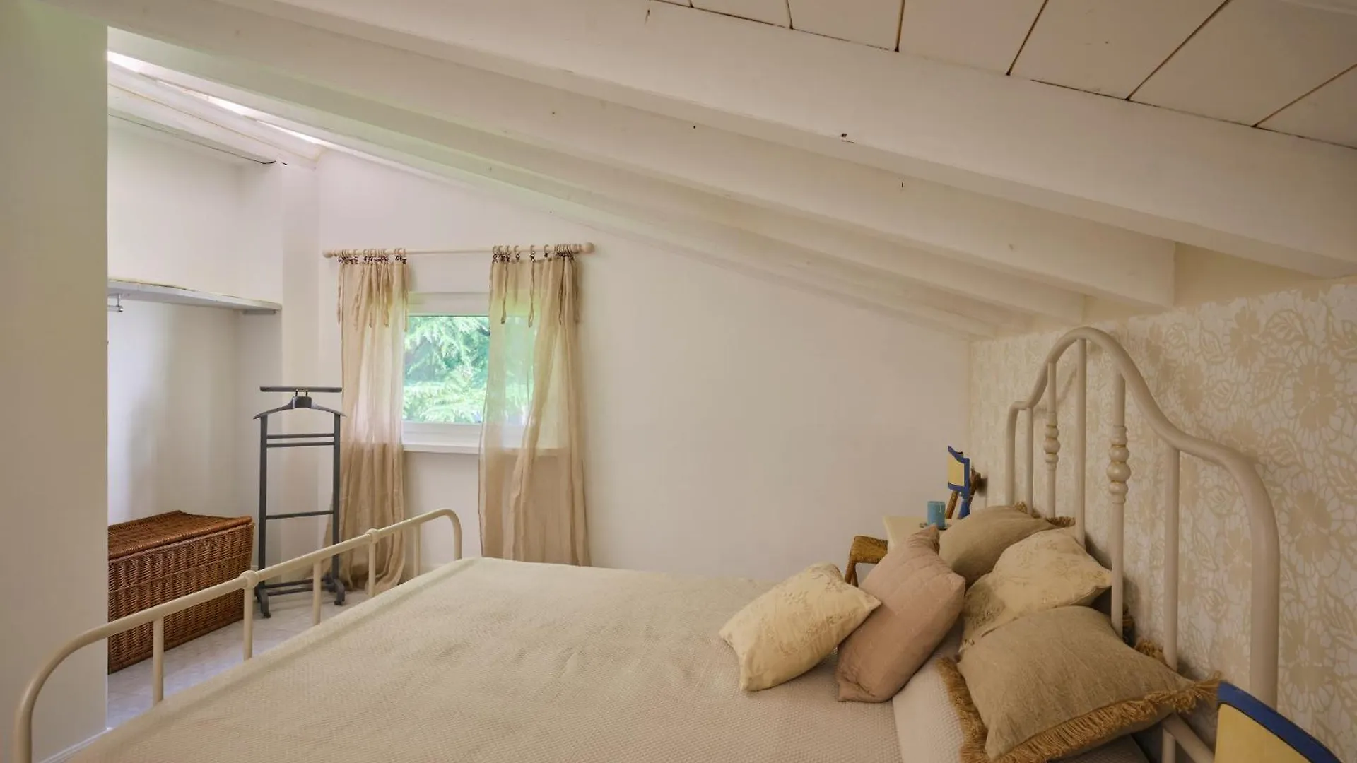 Casa Mileti Bed & Breakfast Vercurago